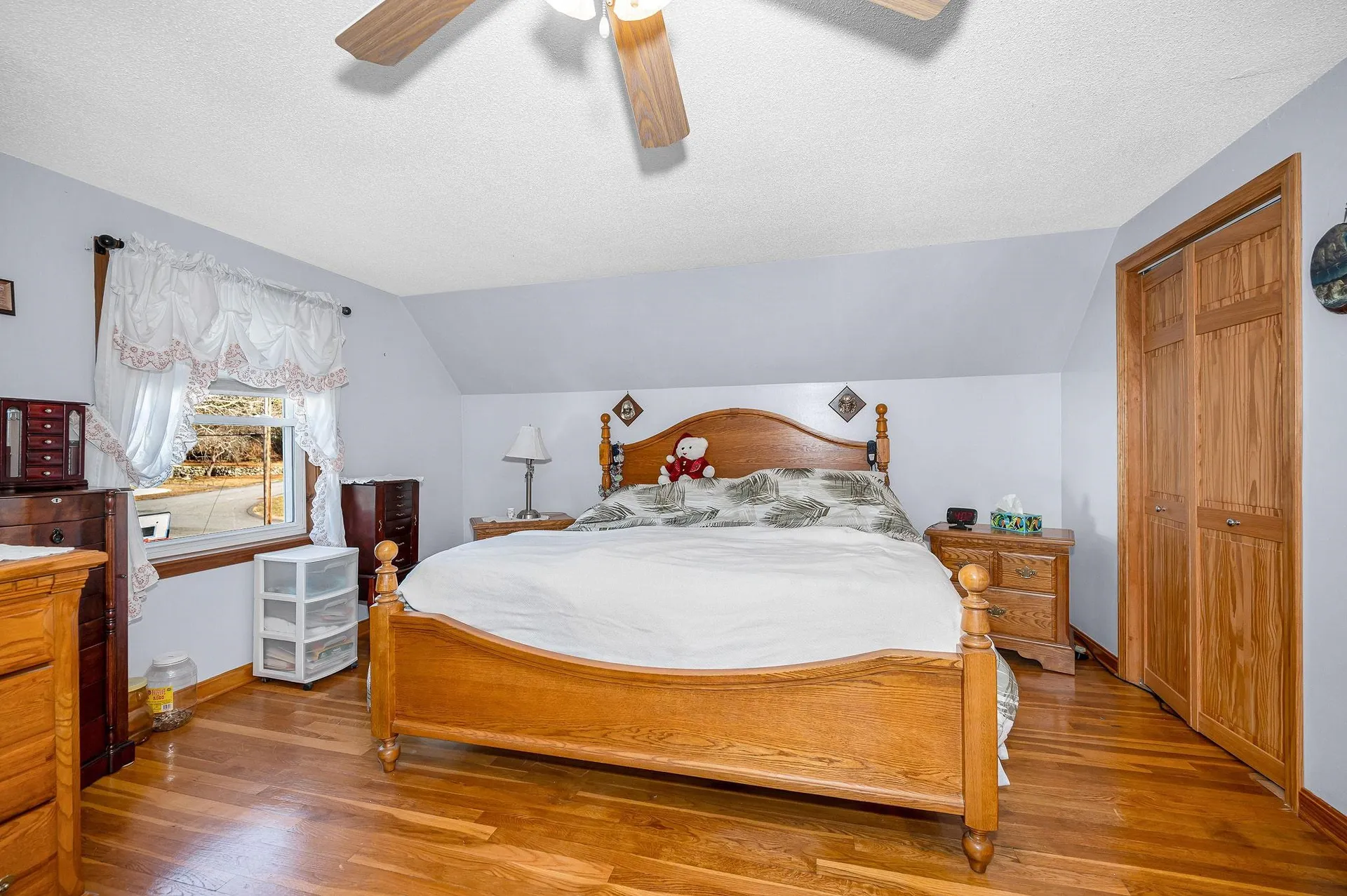 4 Paul Avenue Derry NH 03038
