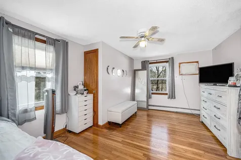 4 Paul Avenue Derry NH 03038