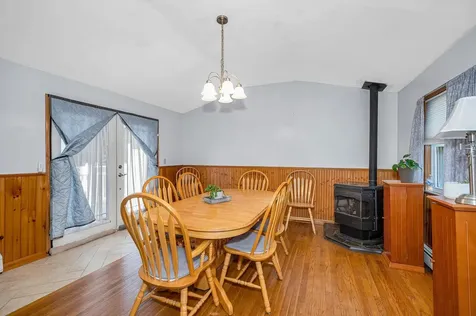 4 Paul Avenue Derry NH 03038