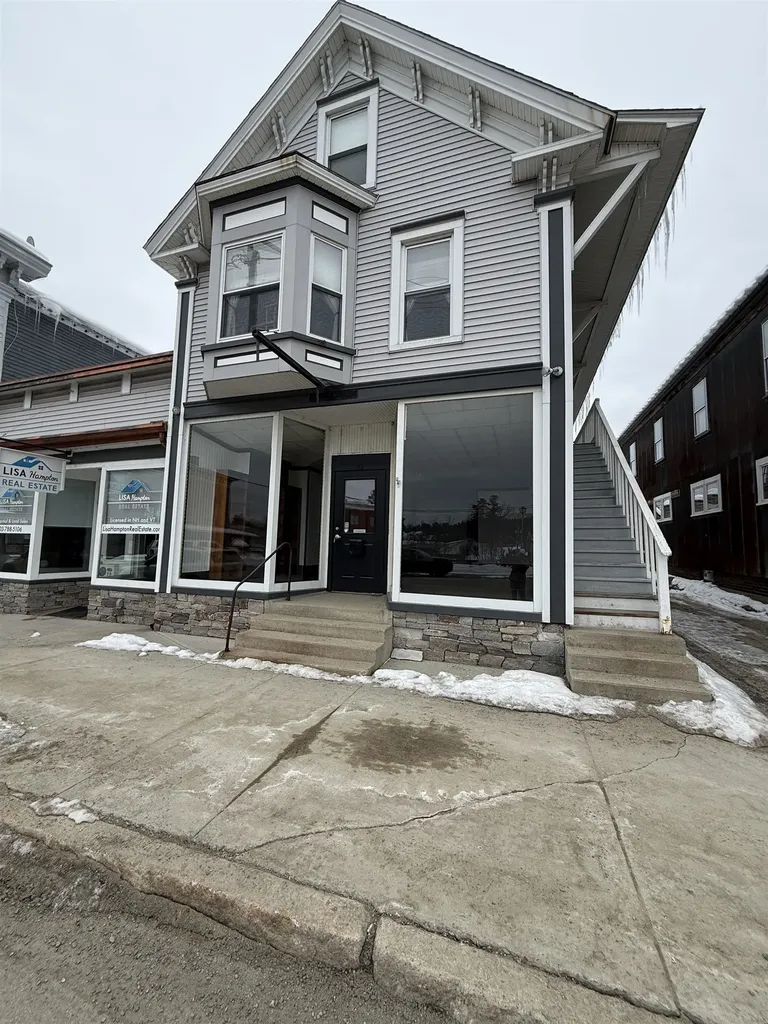 22 Middle Street Lancaster NH 03584