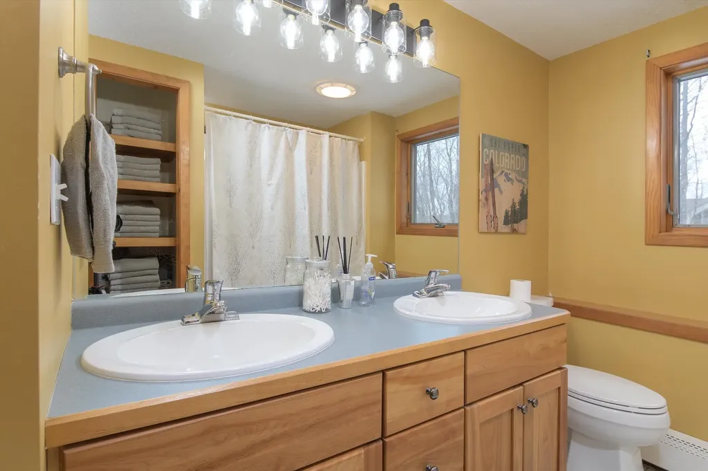 28 Mountain View Drive Ludlow VT 05149