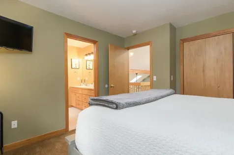 28 Mountain View Drive Ludlow VT 05149