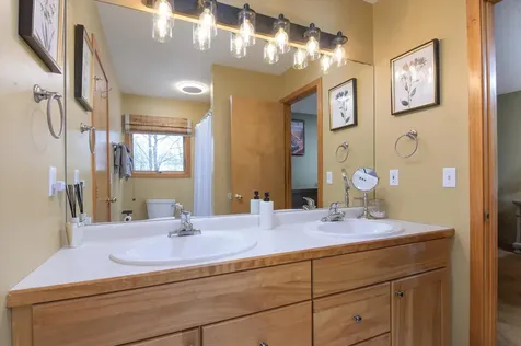 28 Mountain View Drive Ludlow VT 05149