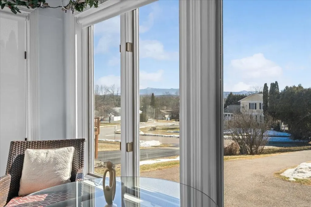 26 Cabot Drive Essex VT 05452