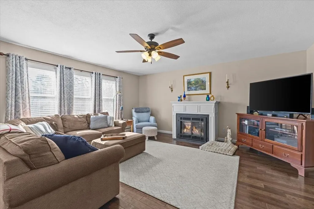 26 Cabot Drive Essex VT 05452