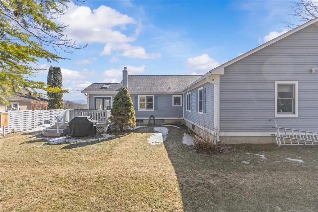 26 Cabot Drive Essex VT 05452