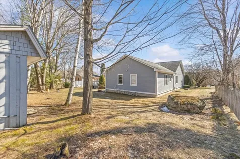 26 Cabot Drive Essex VT 05452