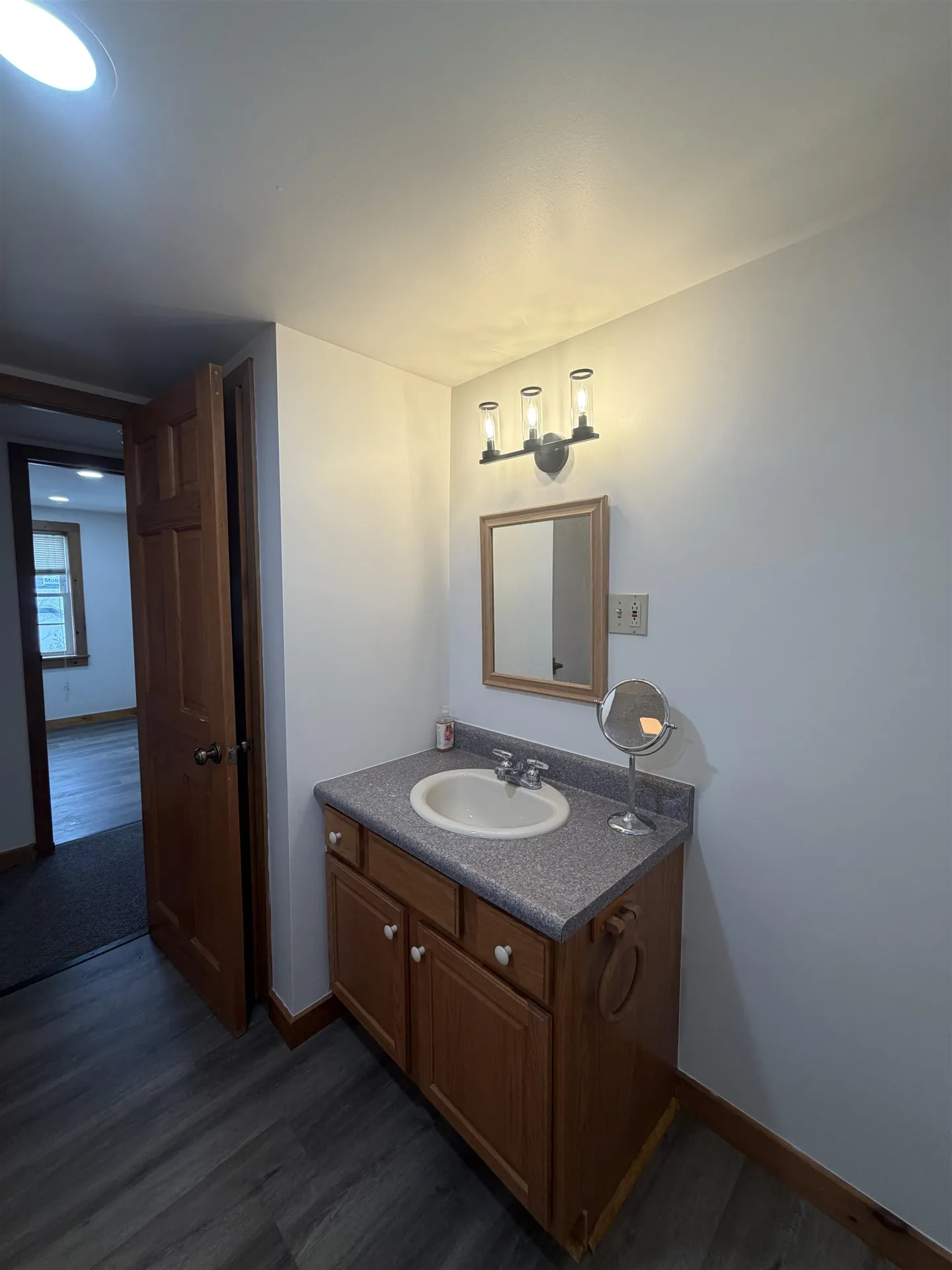 211 Main Street Ludlow VT 05149-1010