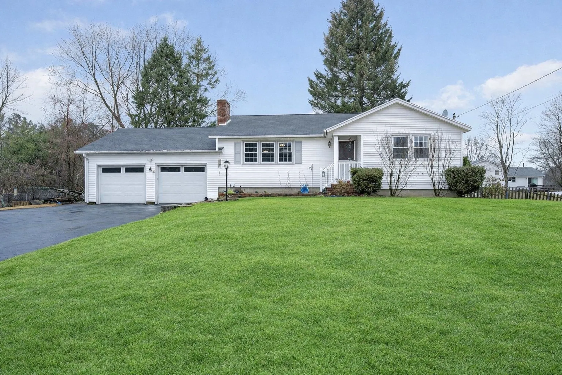 7 Douglas Drive Salem NH 03079