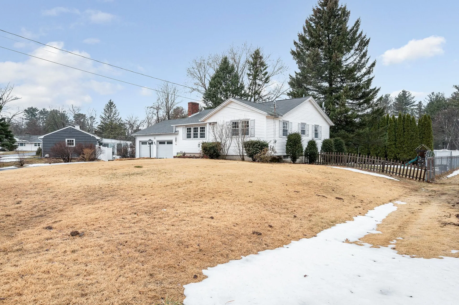 7 Douglas Drive Salem NH 03079