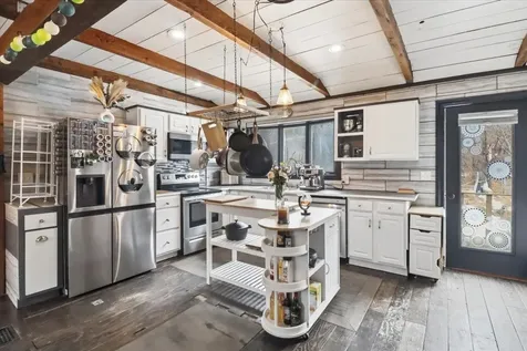 1313 Route 30 South Castleton VT 05735