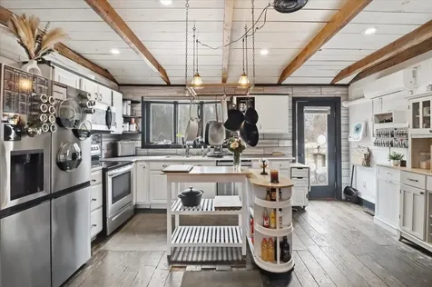 1313 Route 30 South Castleton VT 05735