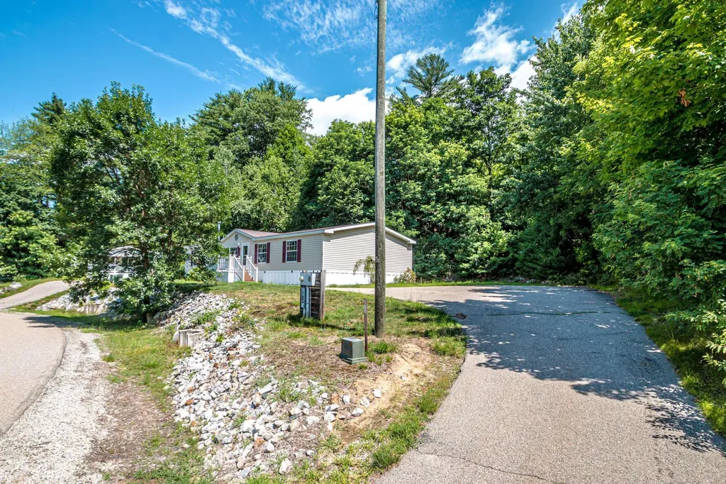 20 Lighthouse Lane Conway NH 03860