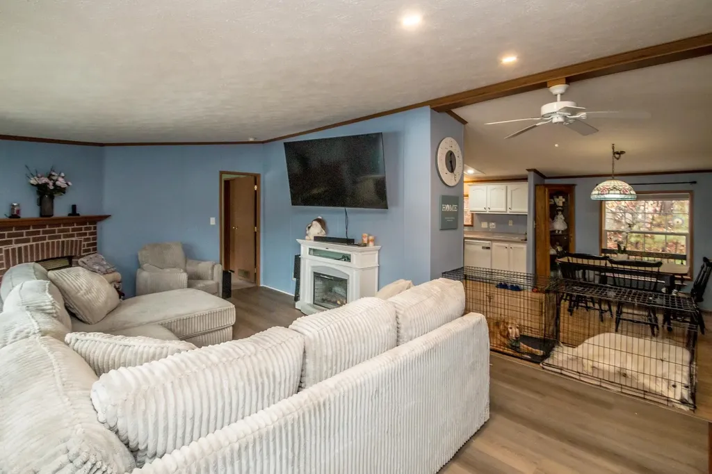 20 Lighthouse Lane Conway NH 03860