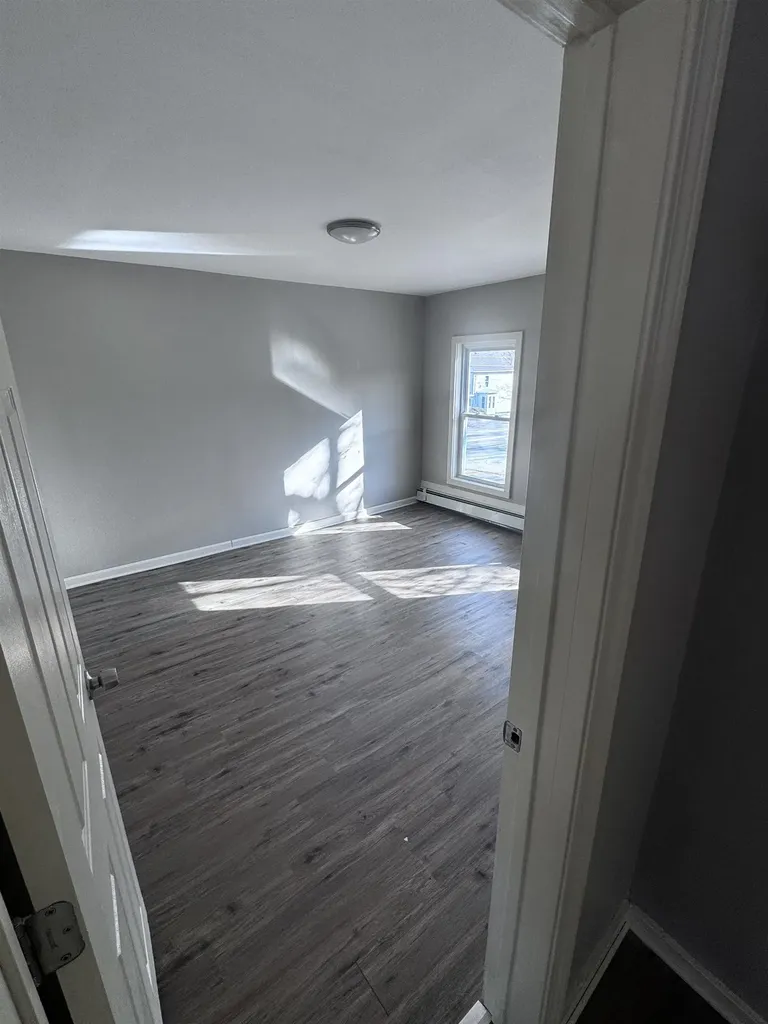 35 South Street Claremont NH 03743