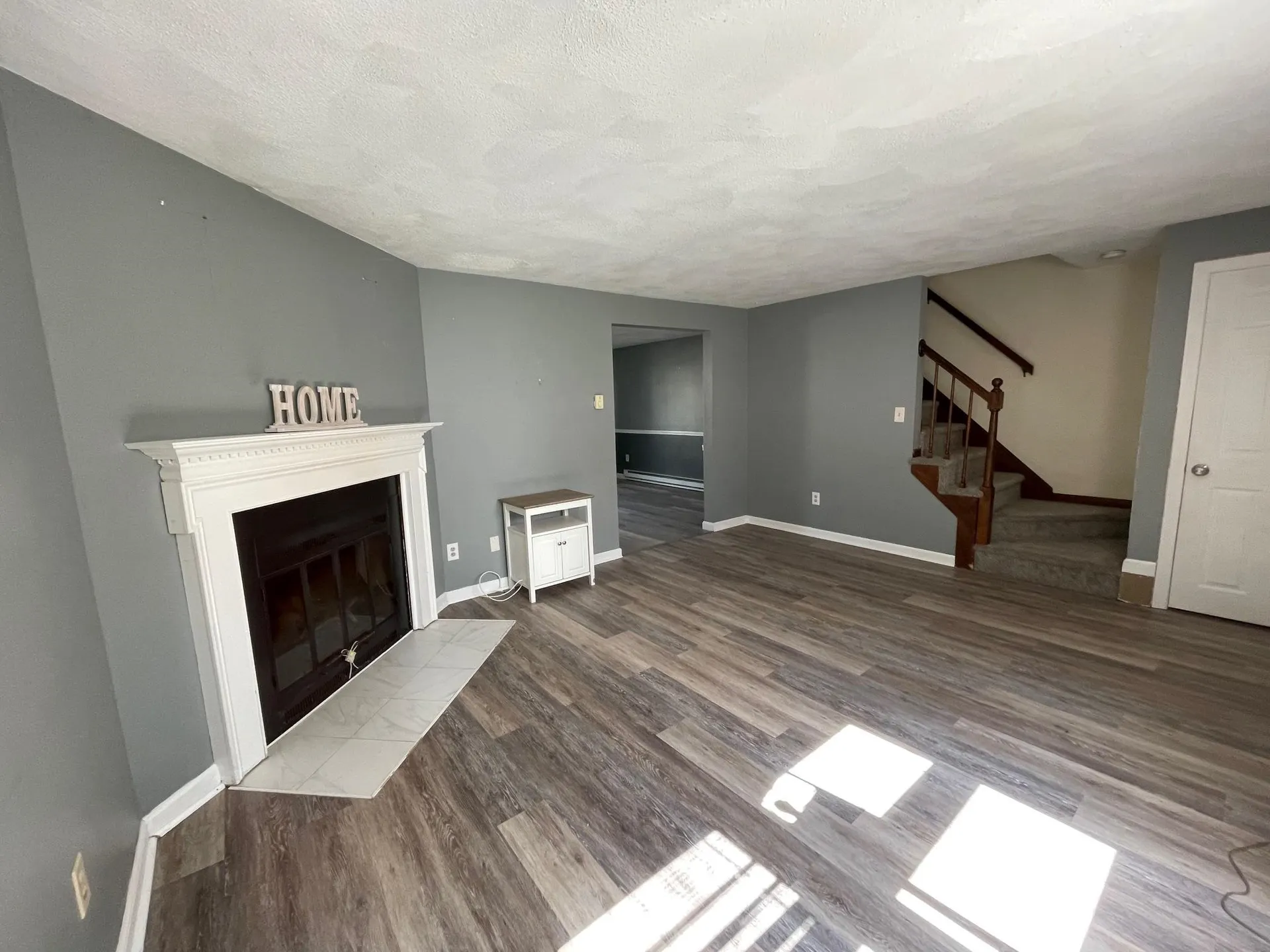 4 Stonegate Lane Derry NH 03038