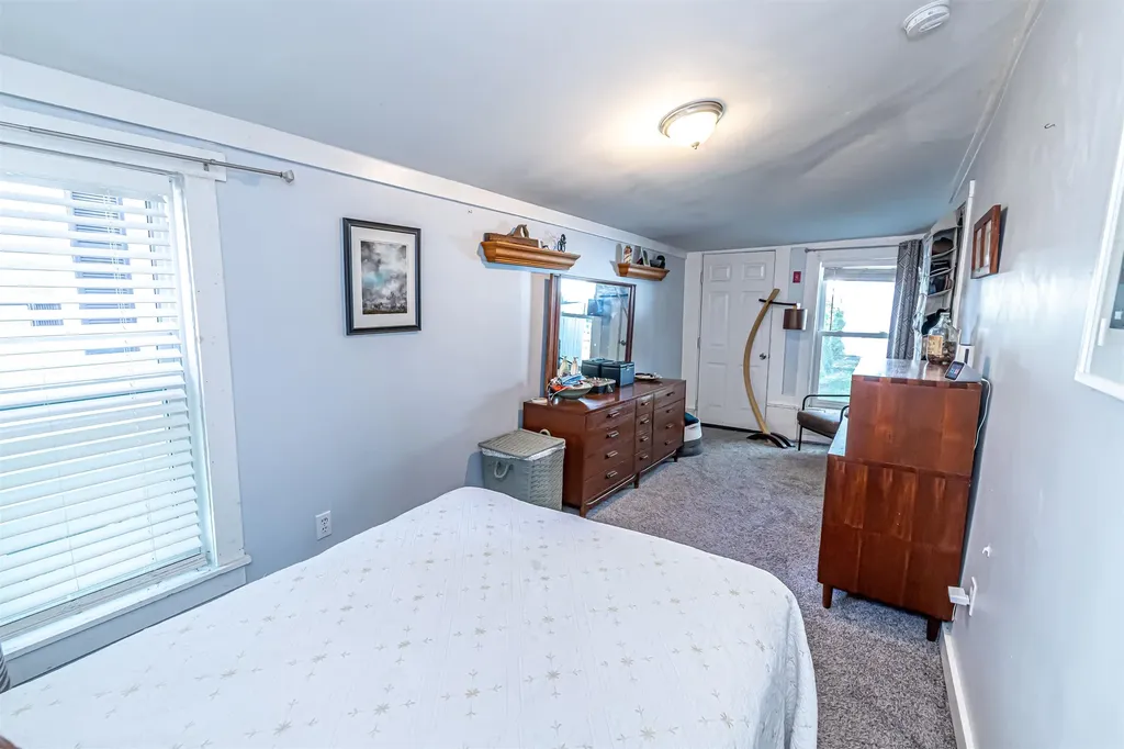 1936 Lake Shore Road Manchester NH 03109