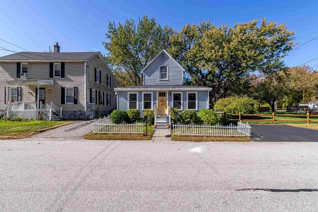 1936 Lake Shore Road Manchester NH 03109