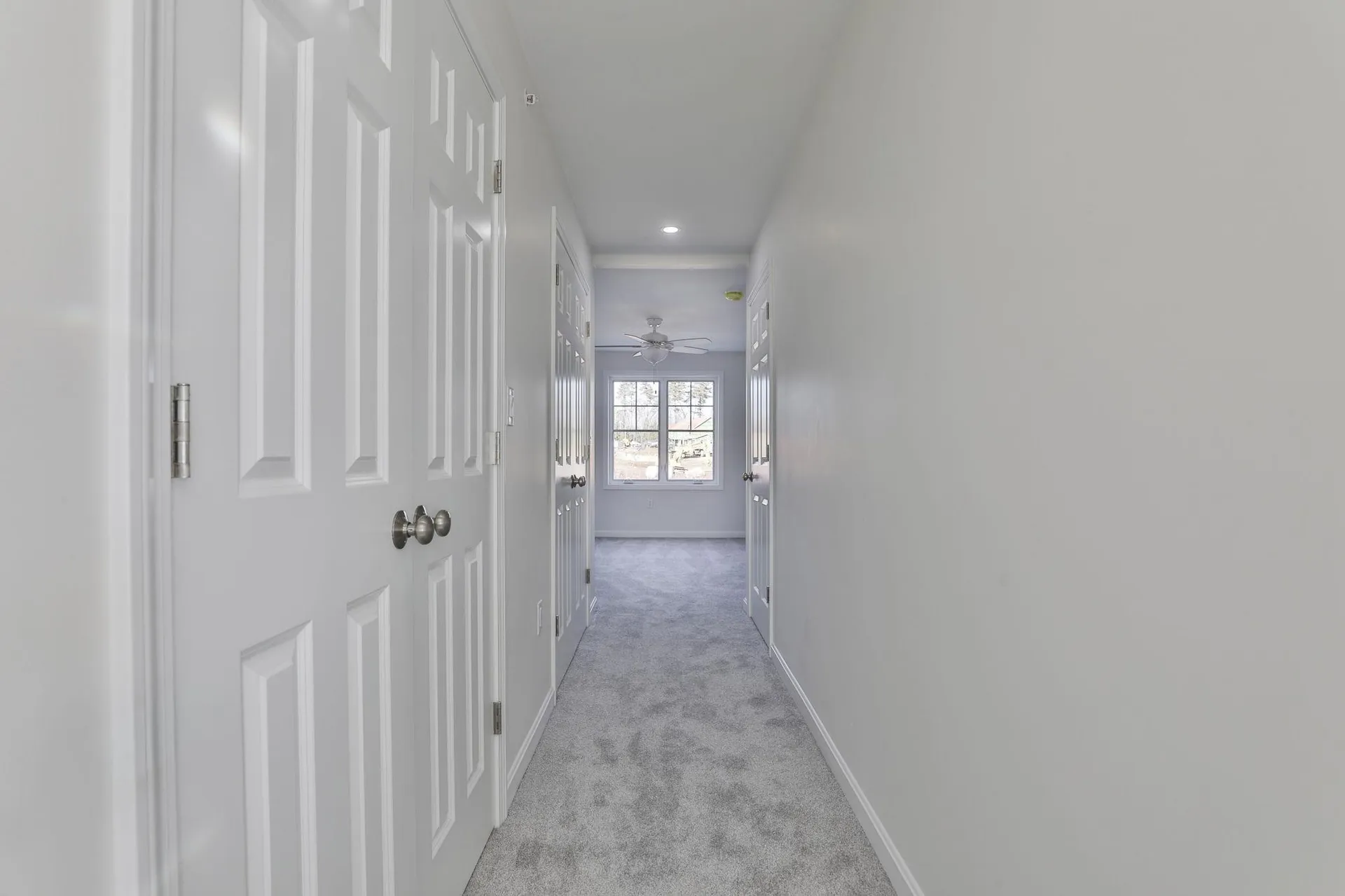 41 Crestview Way Raymond NH 03077