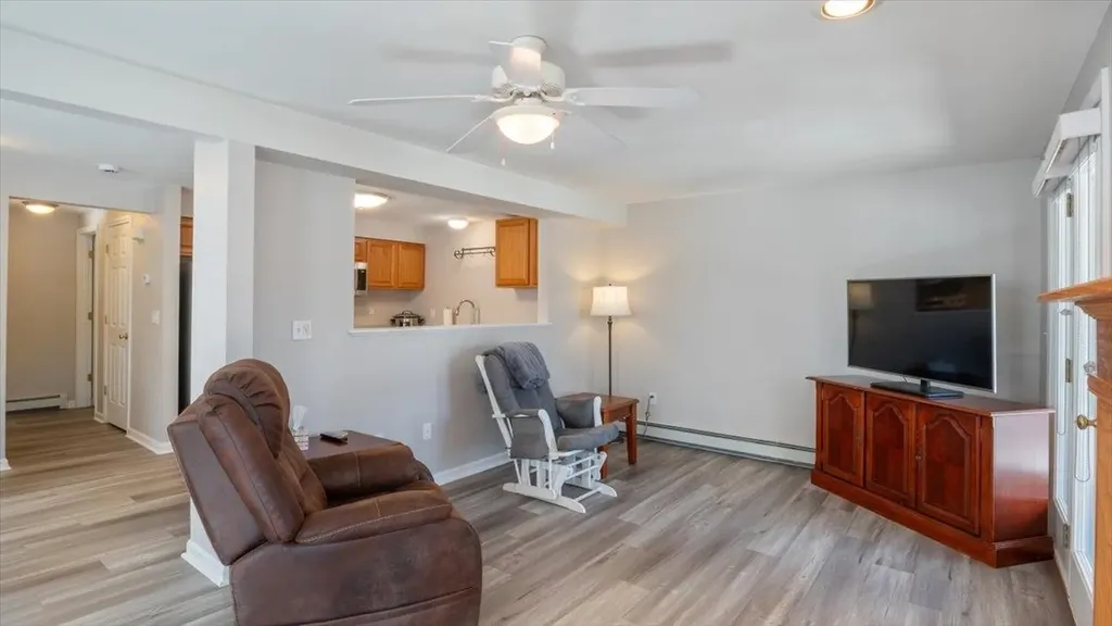 62 Collins Landing Road Weare NH 03281