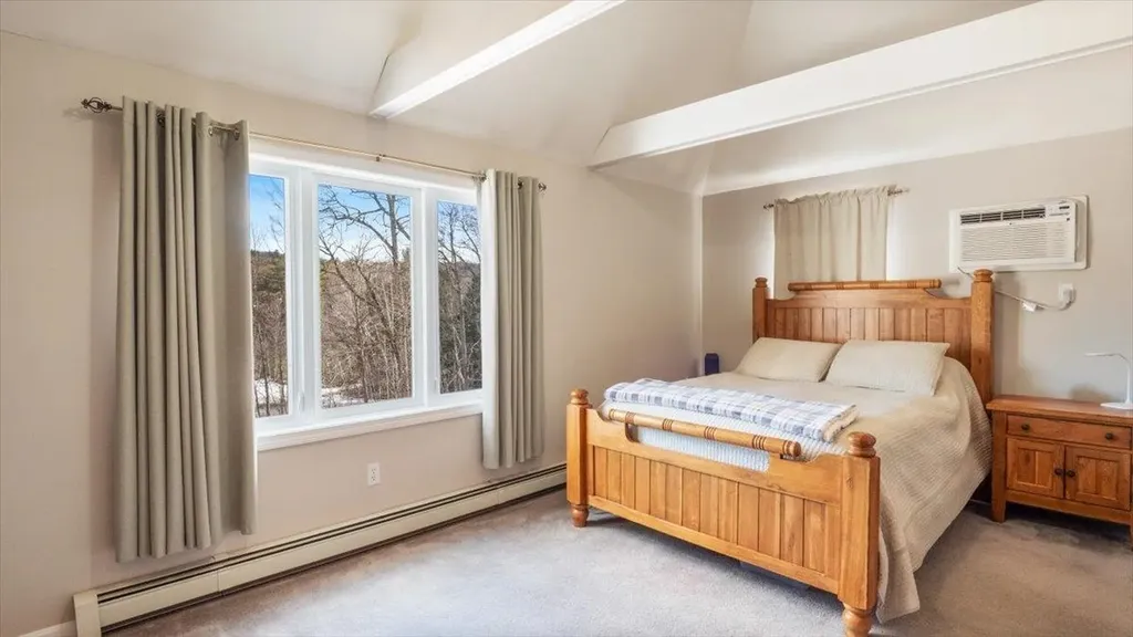 62 Collins Landing Road Weare NH 03281
