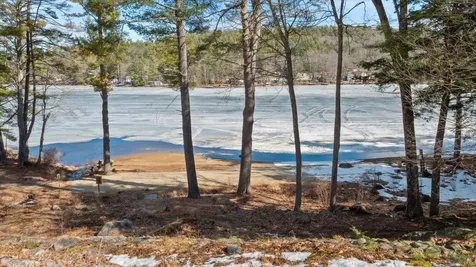 62 Collins Landing Road Weare NH 03281