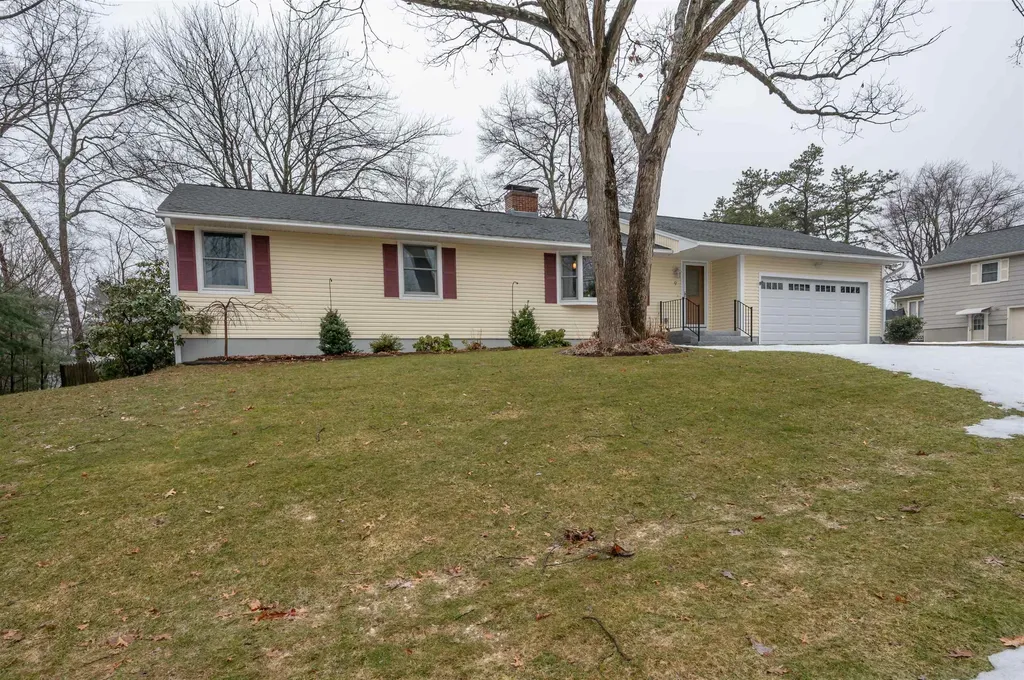 9 Rugby Road Nashua NH 03063