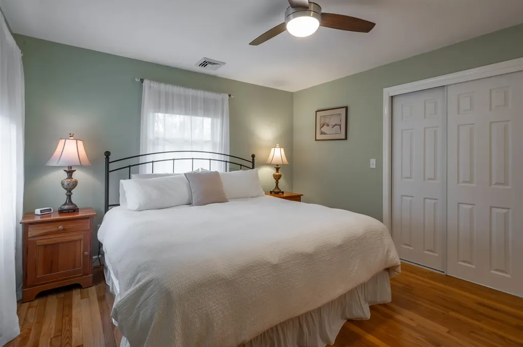 9 Rugby Road Nashua NH 03063