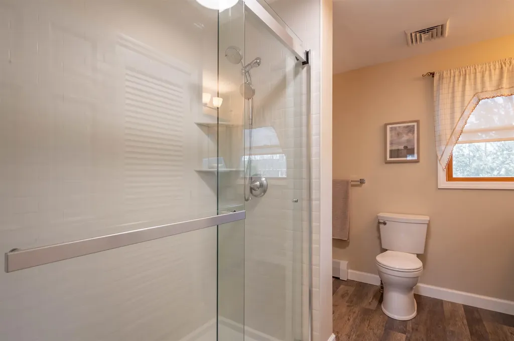 9 Rugby Road Nashua NH 03063