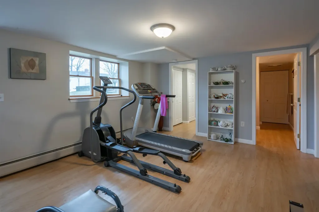 9 Rugby Road Nashua NH 03063