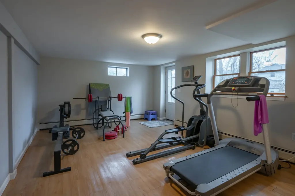 9 Rugby Road Nashua NH 03063