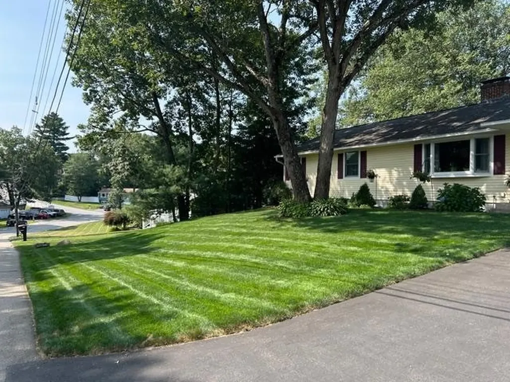 9 Rugby Road Nashua NH 03063