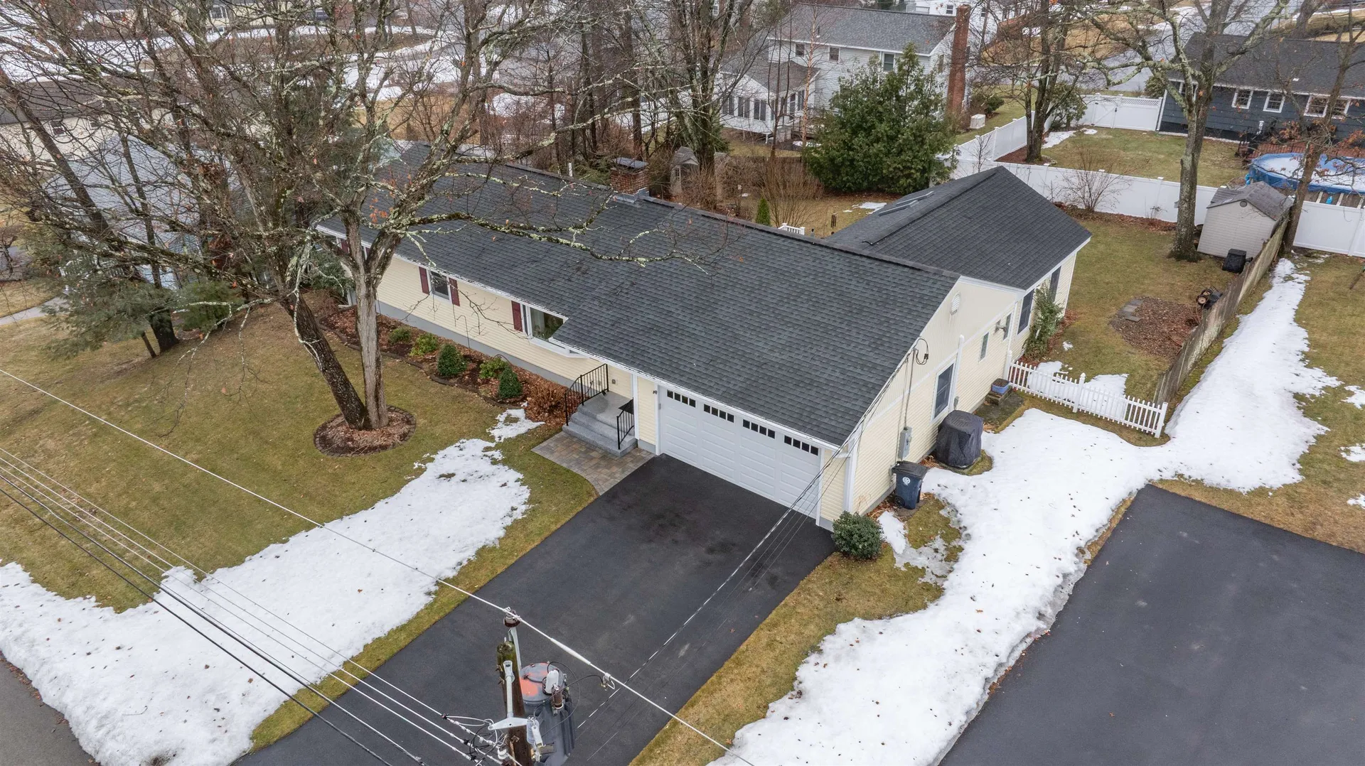 9 Rugby Road Nashua NH 03063