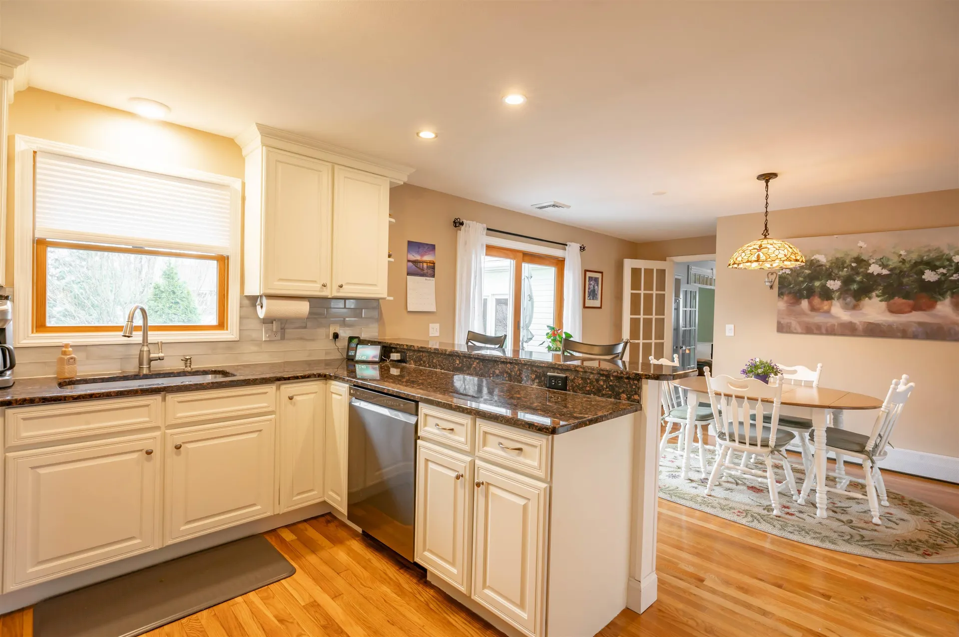 9 Rugby Road Nashua NH 03063