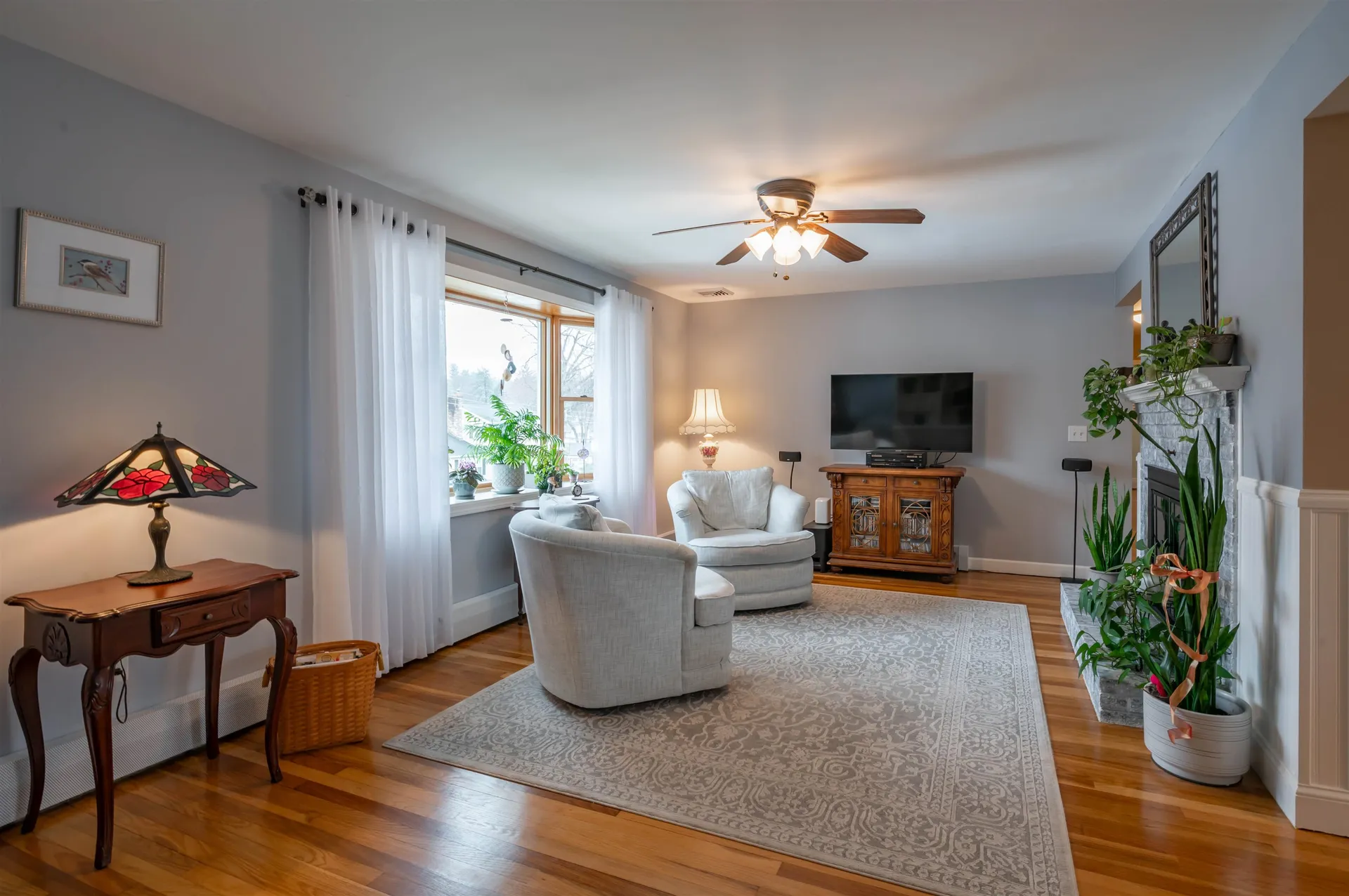 9 Rugby Road Nashua NH 03063