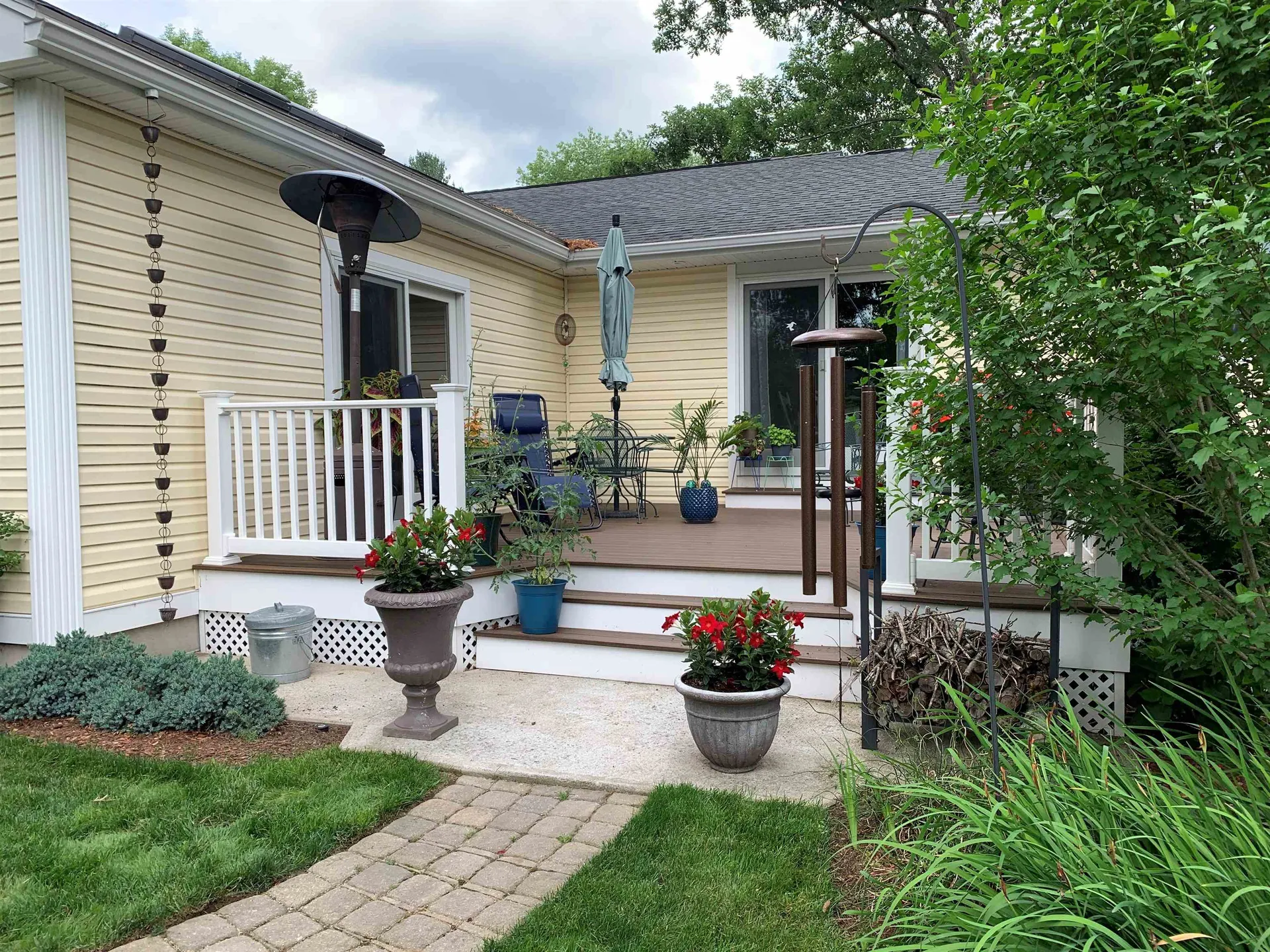 9 Rugby Road Nashua NH 03063