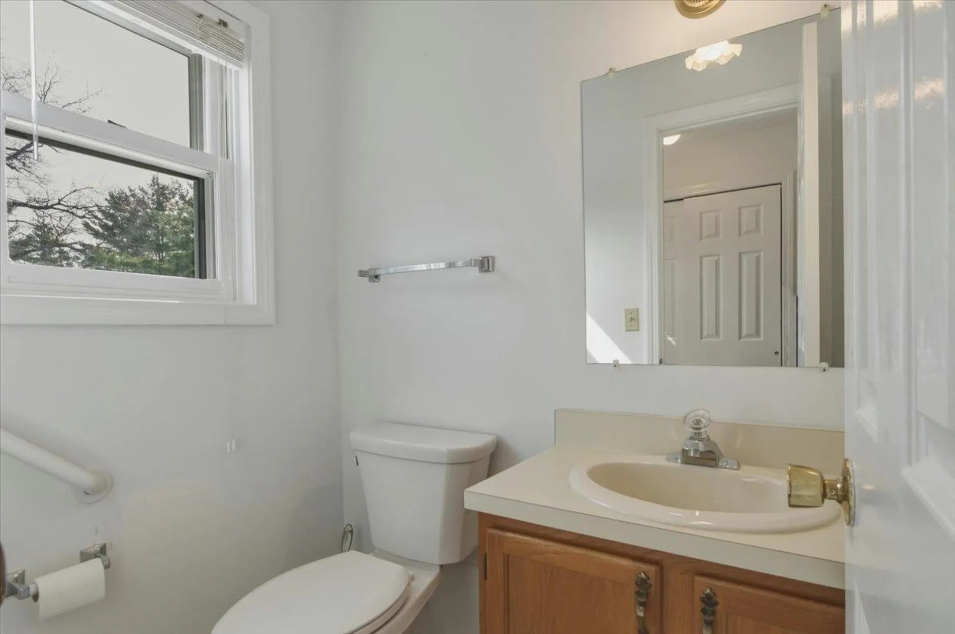 44 Commonwealth Drive Colchester VT 05446