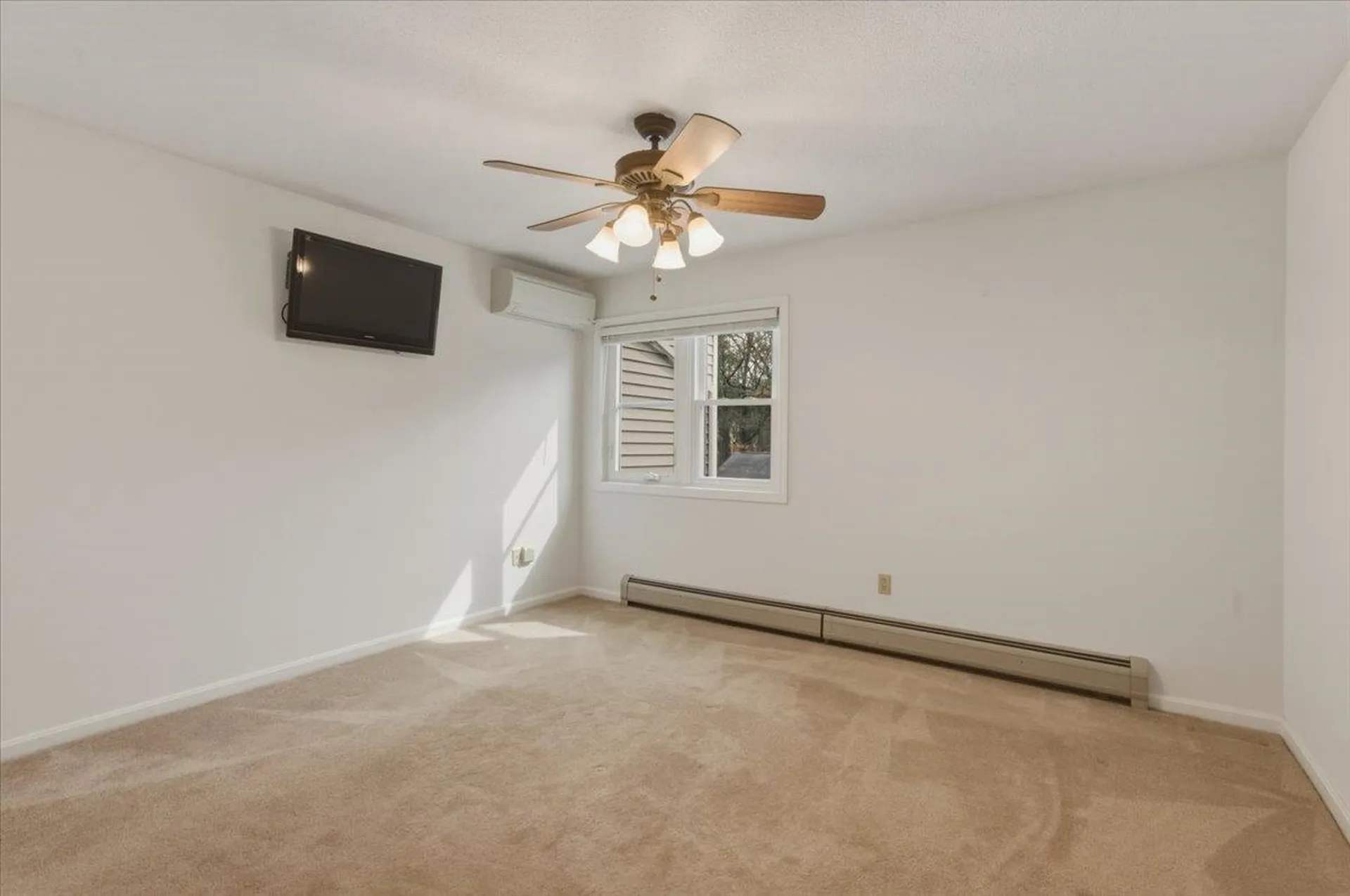 44 Commonwealth Drive Colchester VT 05446