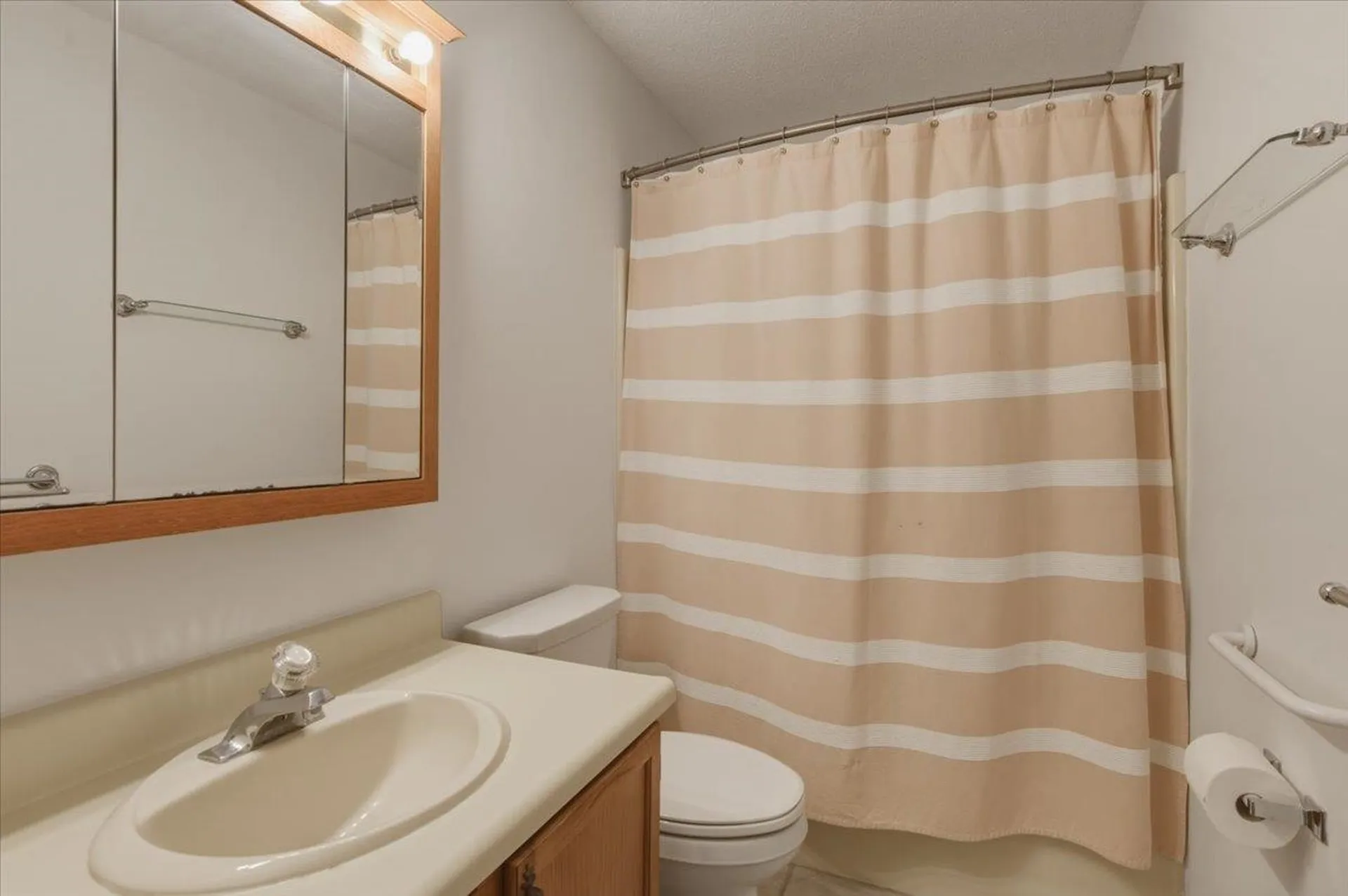 44 Commonwealth Drive Colchester VT 05446