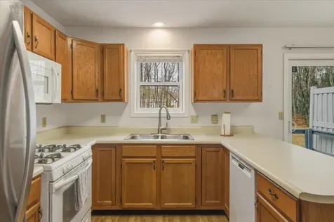 44 Commonwealth Drive Colchester VT 05446