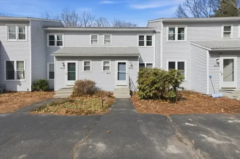 44 Commonwealth Drive Colchester VT 05446