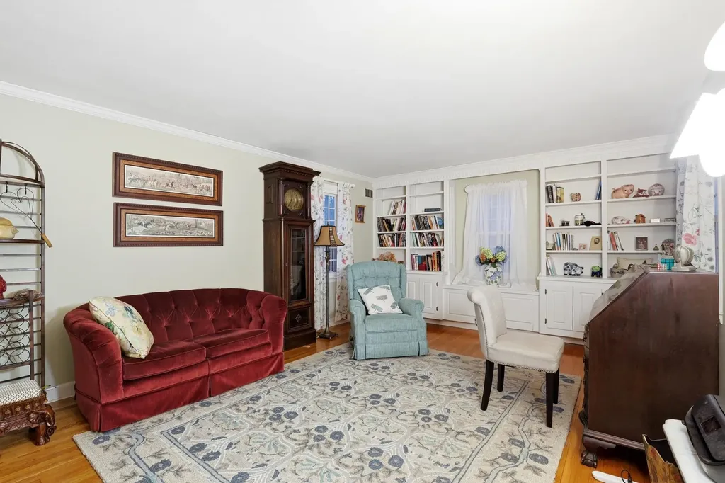 2 Steppingstone Road Bedford NH 03110