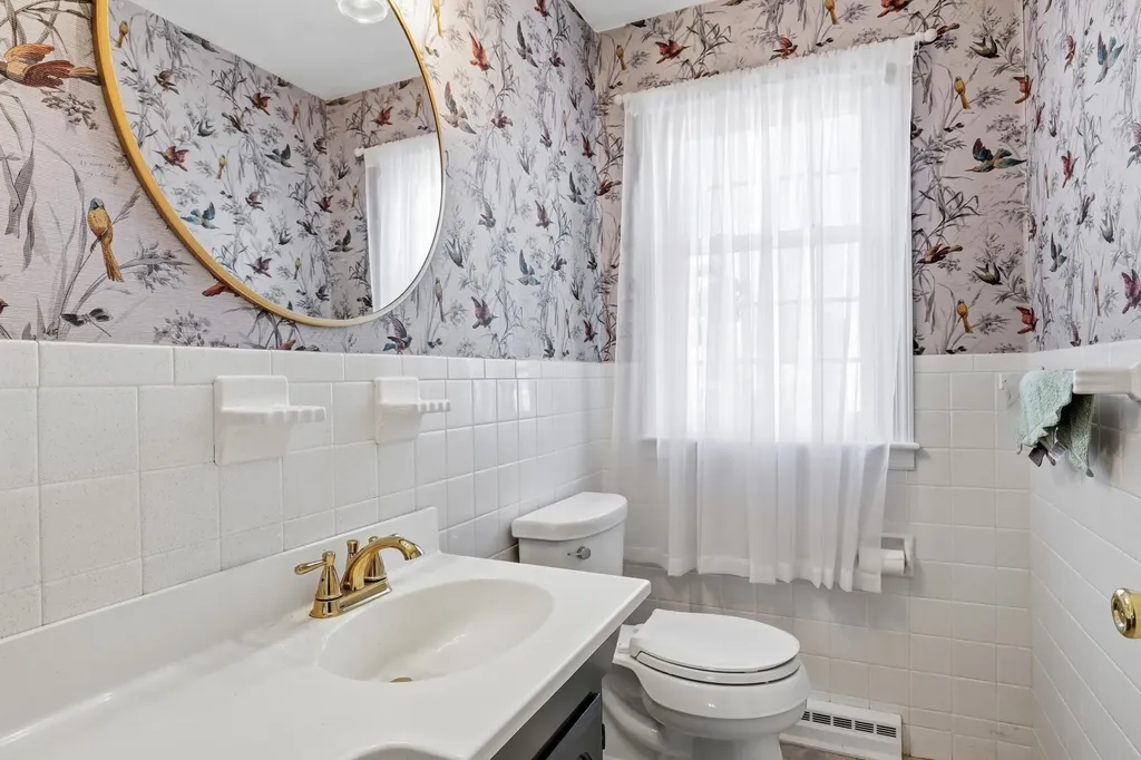 2 Steppingstone Road Bedford NH 03110