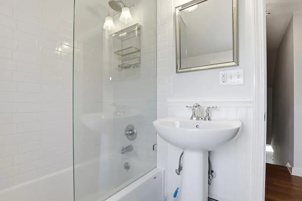 2 Steppingstone Road Bedford NH 03110