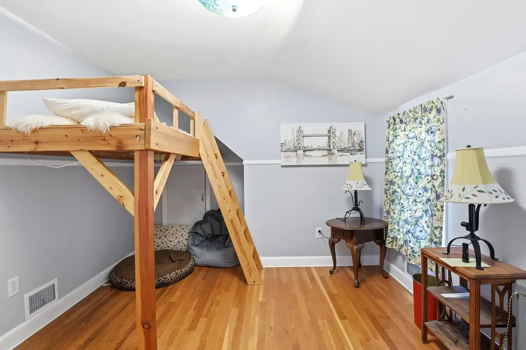 2 Steppingstone Road Bedford NH 03110