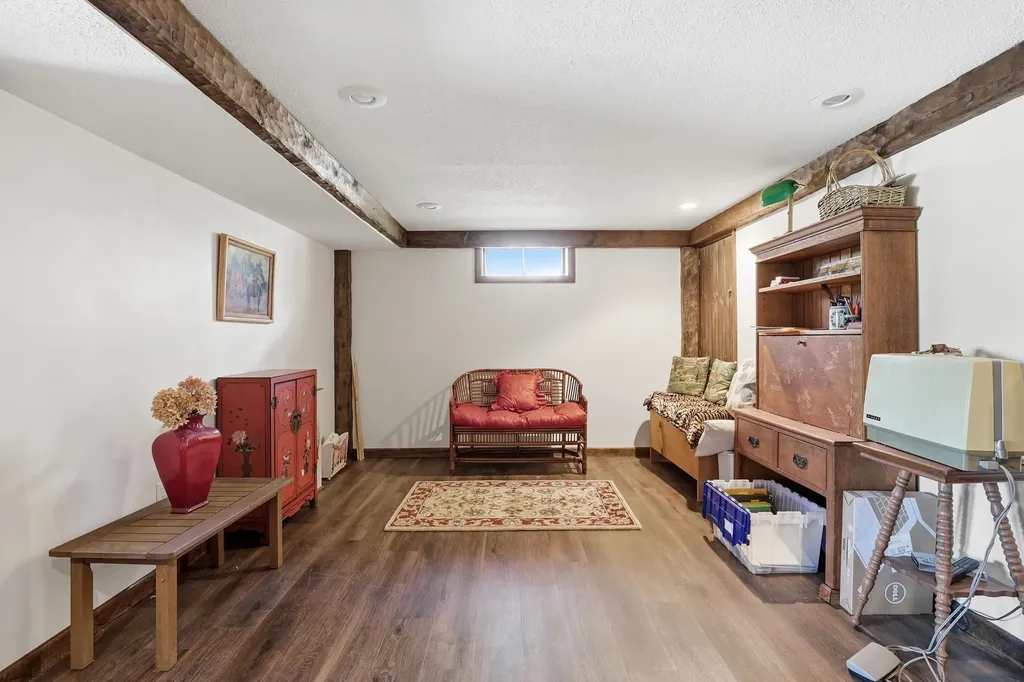 2 Steppingstone Road Bedford NH 03110