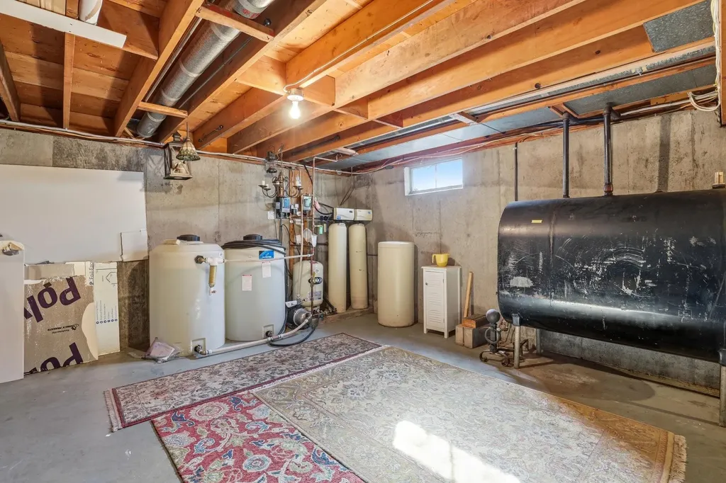 2 Steppingstone Road Bedford NH 03110