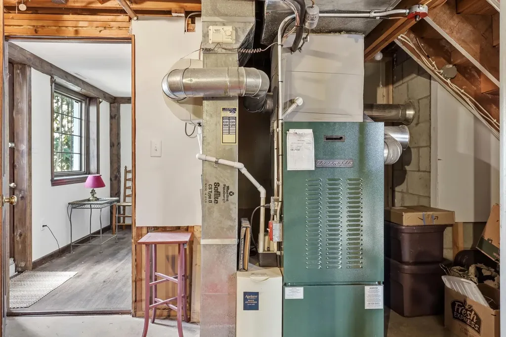 2 Steppingstone Road Bedford NH 03110