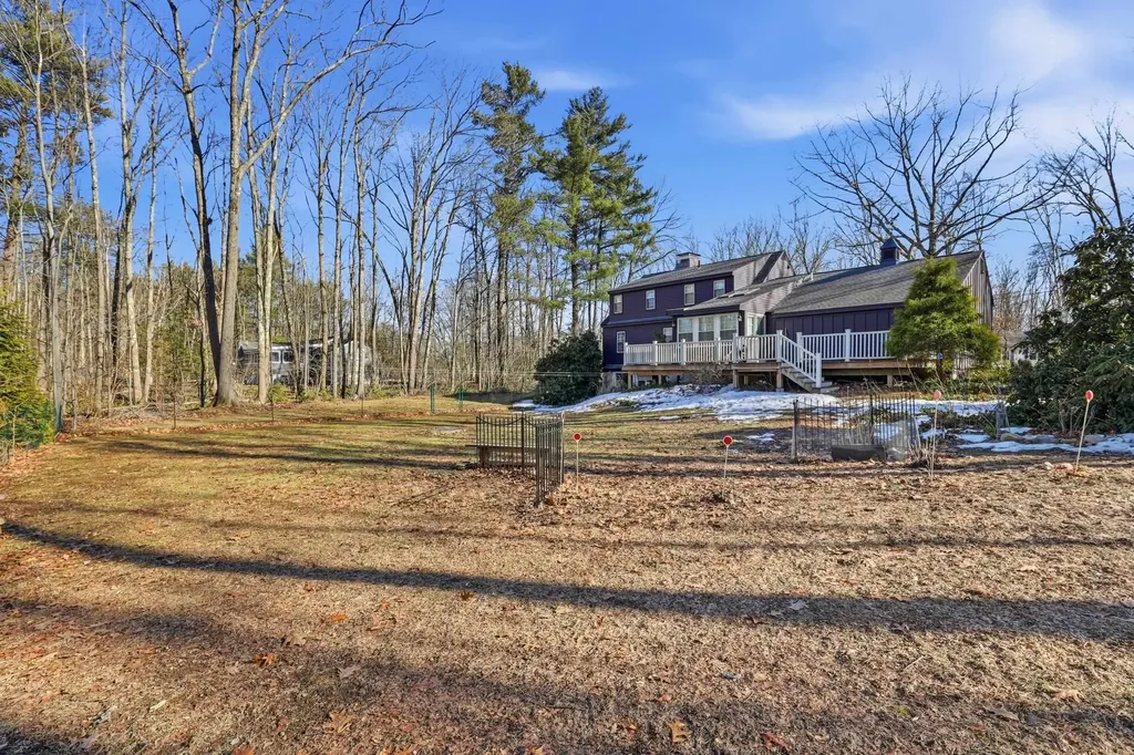 2 Steppingstone Road Bedford NH 03110