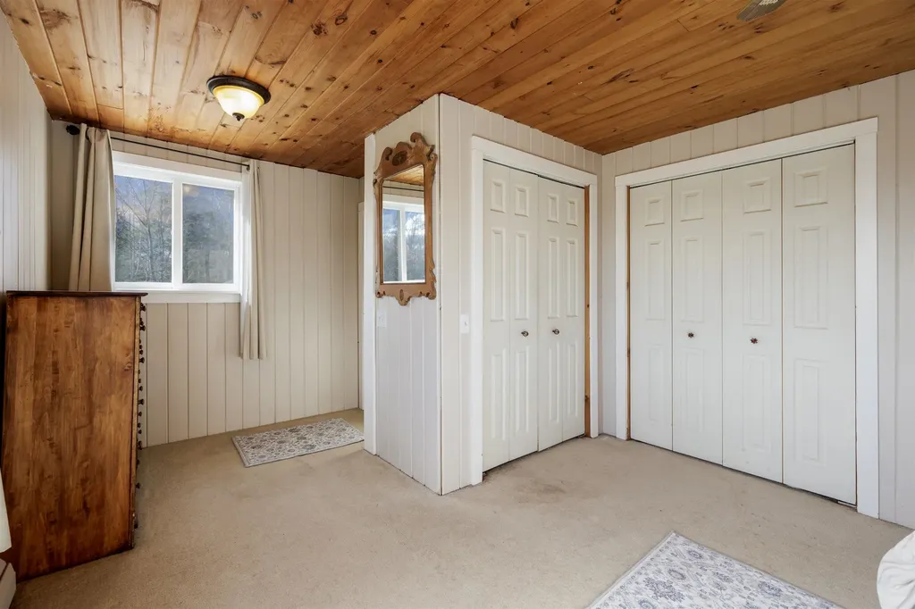 189 South Hedgehog Hill Road Unity NH 03773